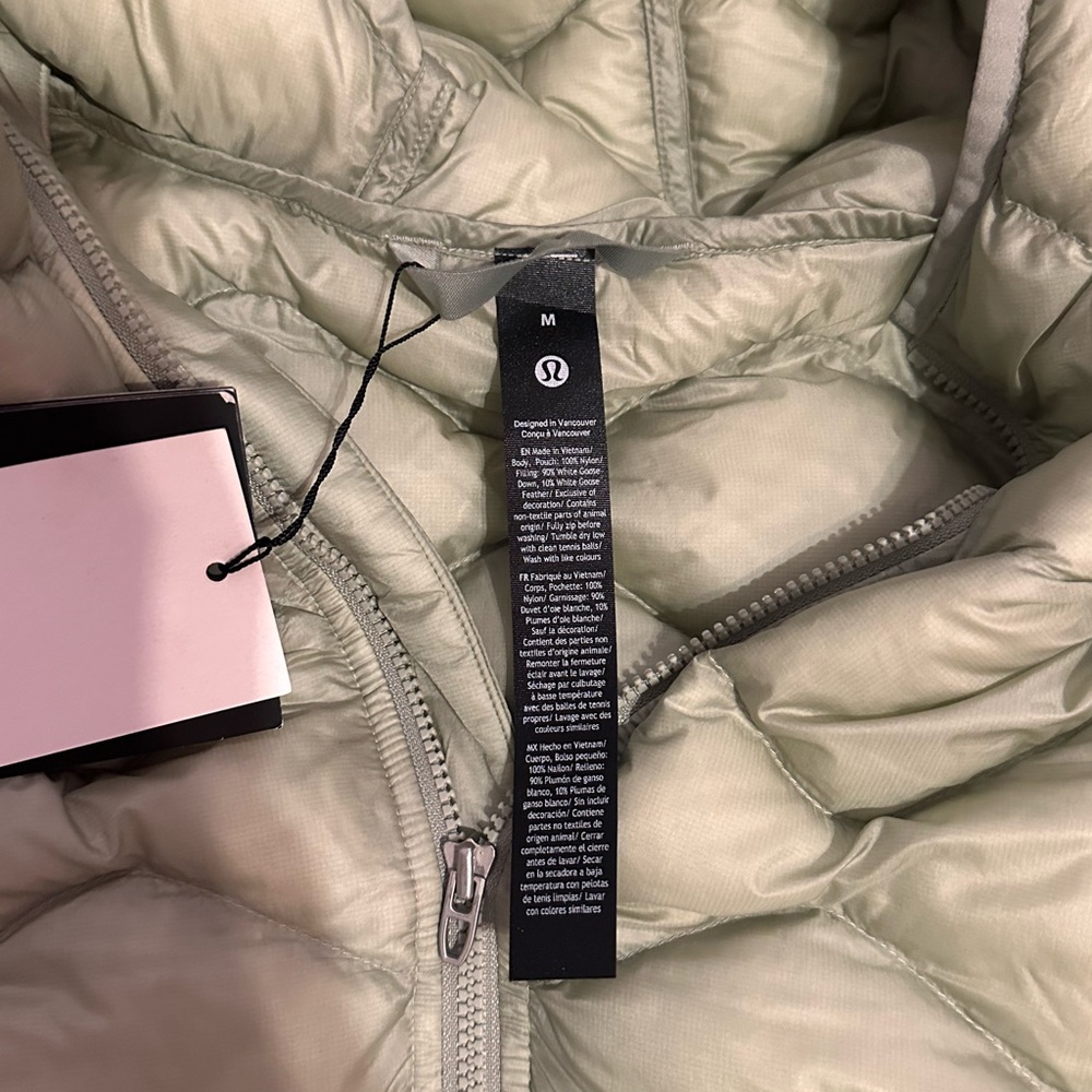 Lululemon Sage Green Featherweight Down Quilted Hooded Puffer Jacket - Picture 4 of 6
